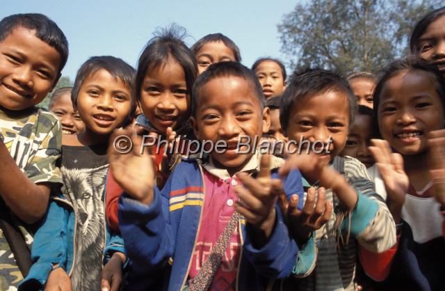 laos 17.JPG - Enfants Laos TheungsHouesai, Bokeo province, Laos